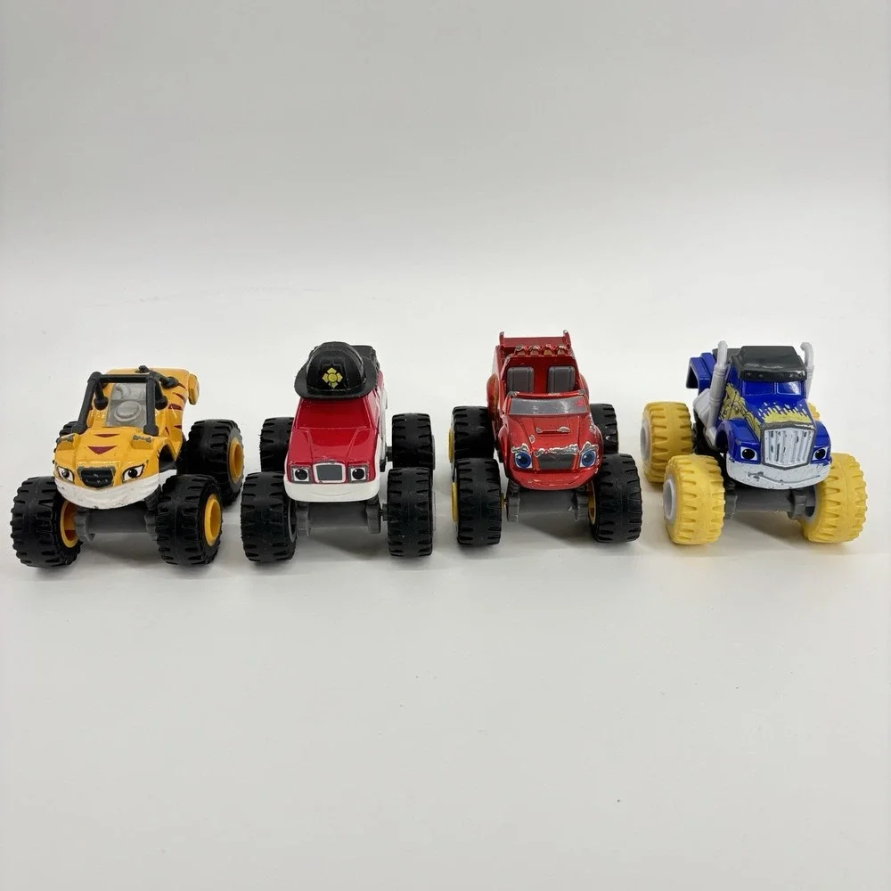 Blaze and the Monster Machines Trucks Cars Diecast LOT Of 10 NICKELODEON 2014‎